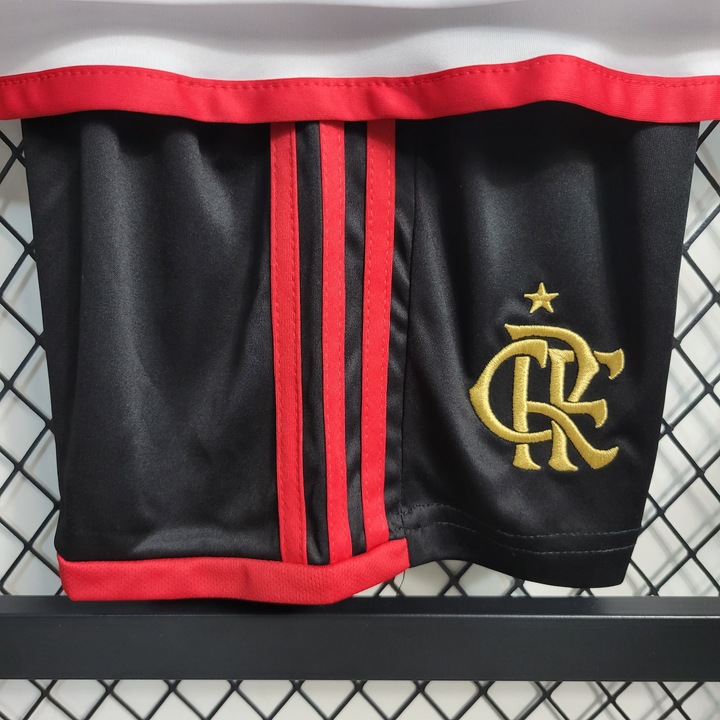 conjunto-infantil-flamengo-criança-short-camisa-brnaco-away-2024